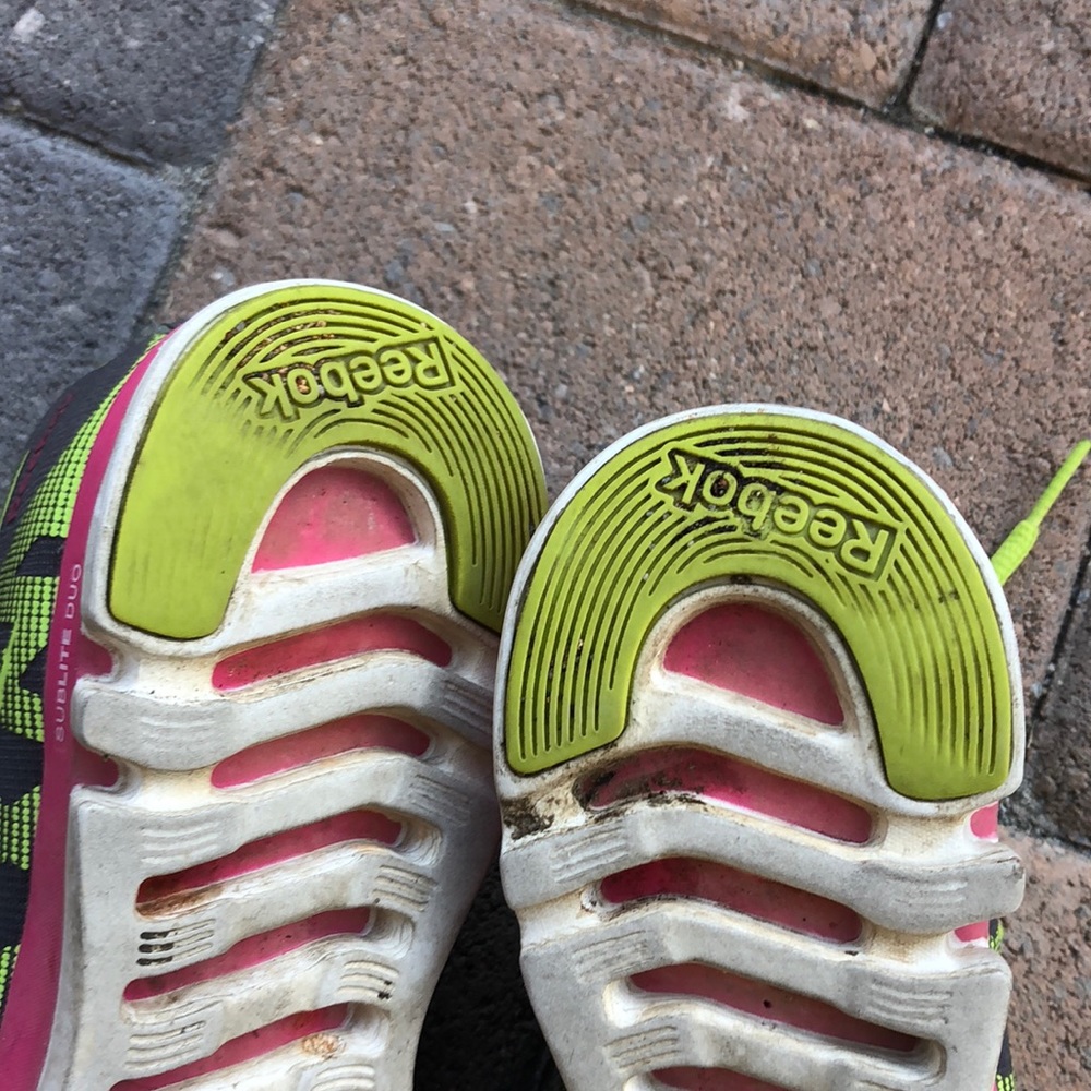 Girls Reebok shoes - Picture 4 of 6
